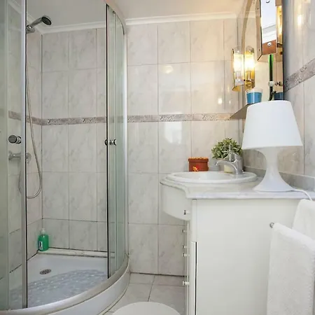 Alfama Bubble Apartment *