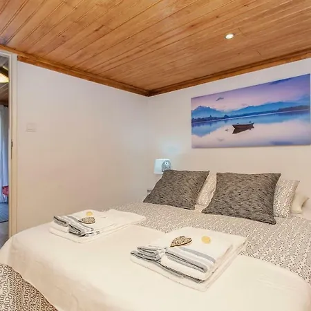 Alfama Bubble Apartment